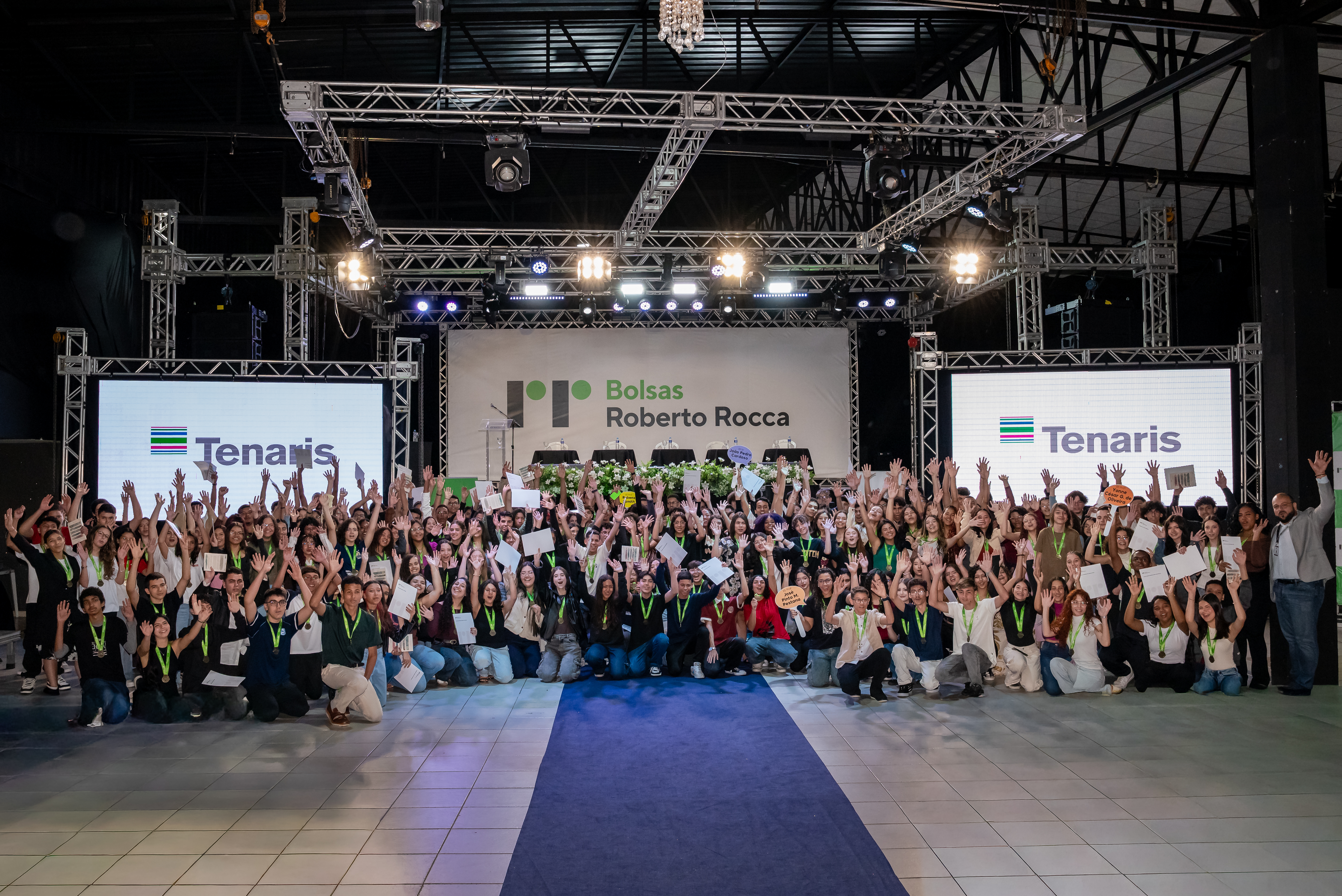 T7news - Região | Tenaris premia 200 estudantes de Pindamonhangaba com bolsas de R$ 2,2 mil